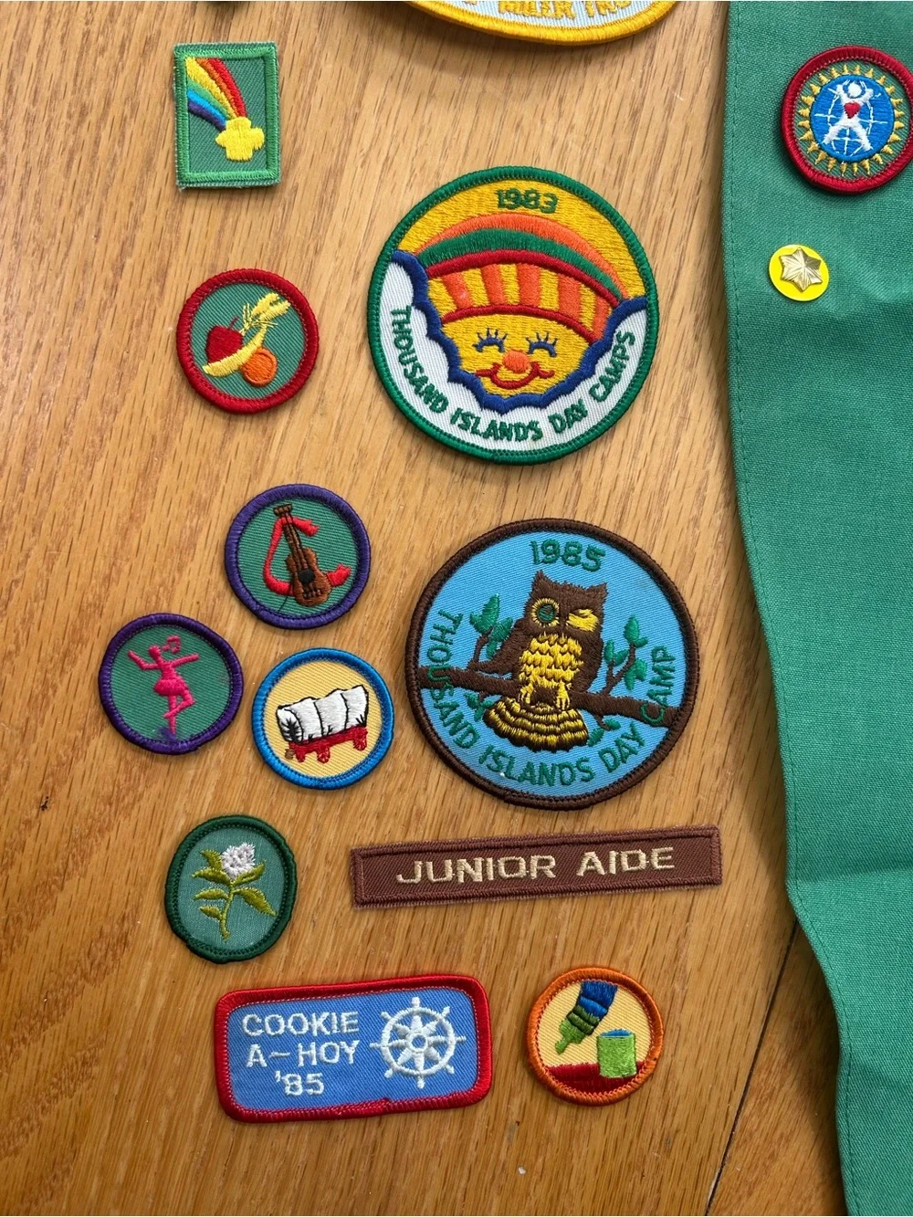 Vintage 1980s Girl Scout Junior Sash & Patch Lot Thousand Islands Camp NY